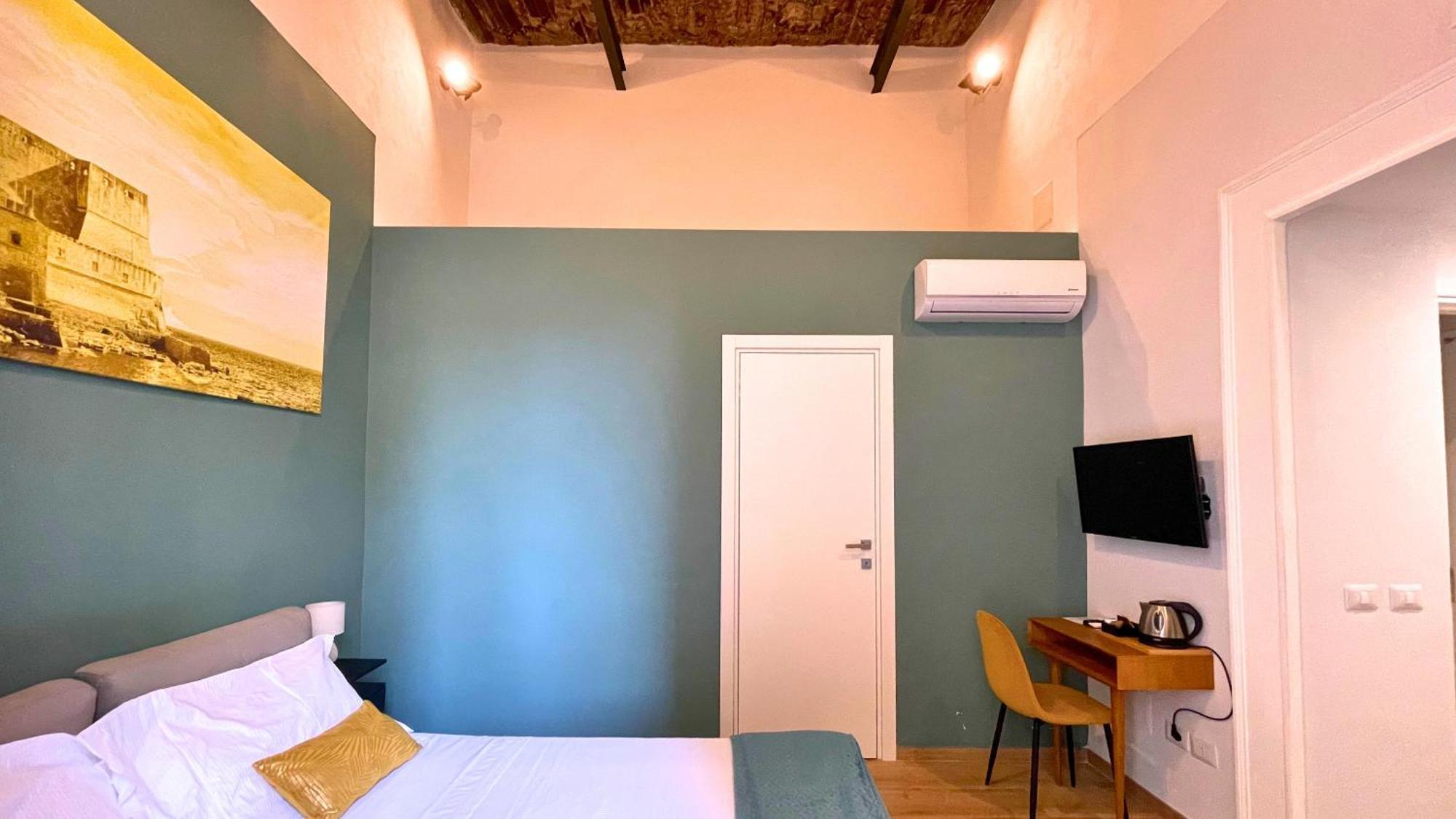 Palazzo Goyze Hotel Naples Exterior photo